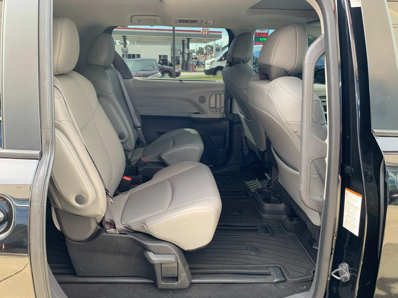 Toyota Sienna photo 34