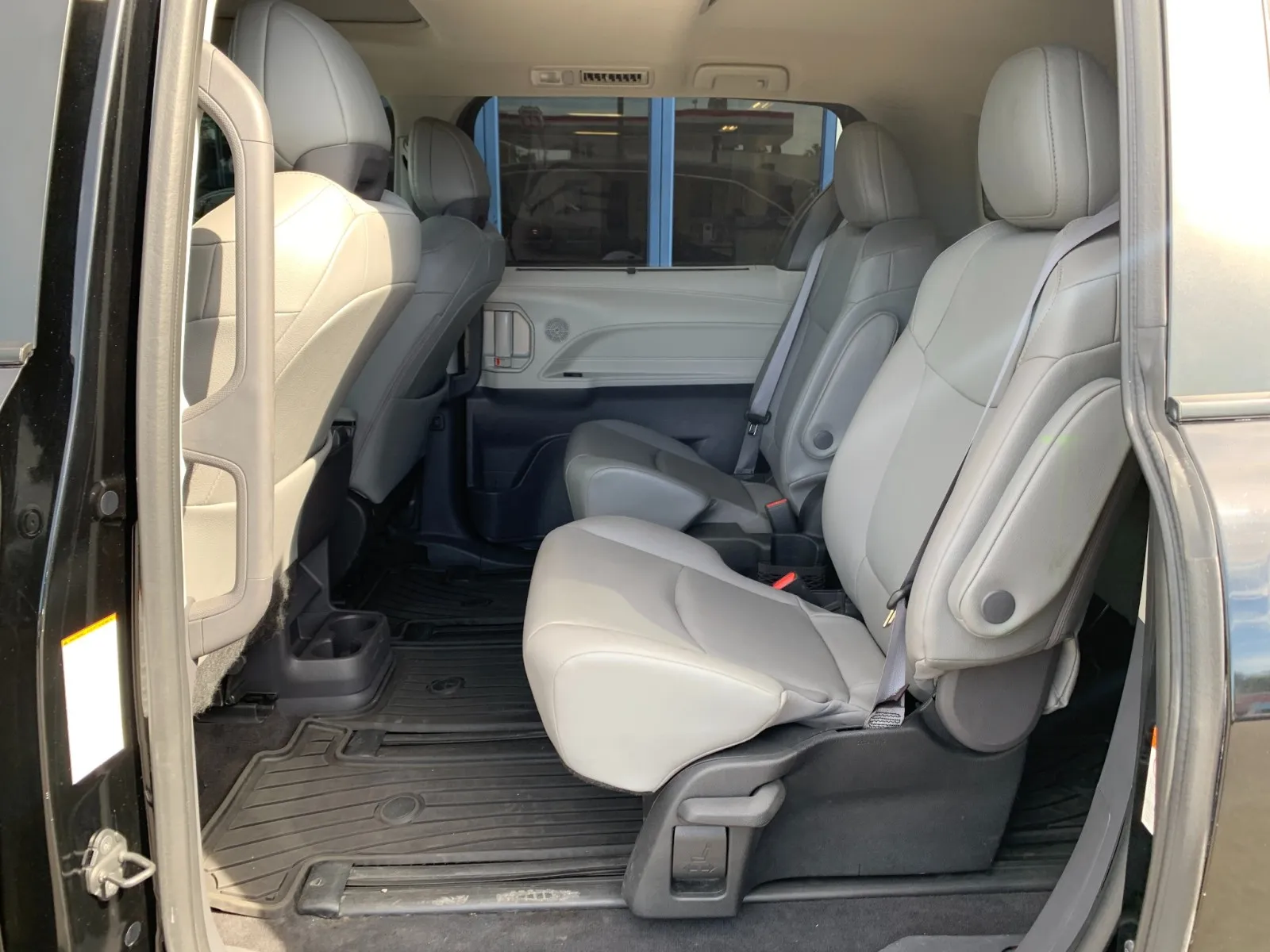 Toyota Sienna photo 25