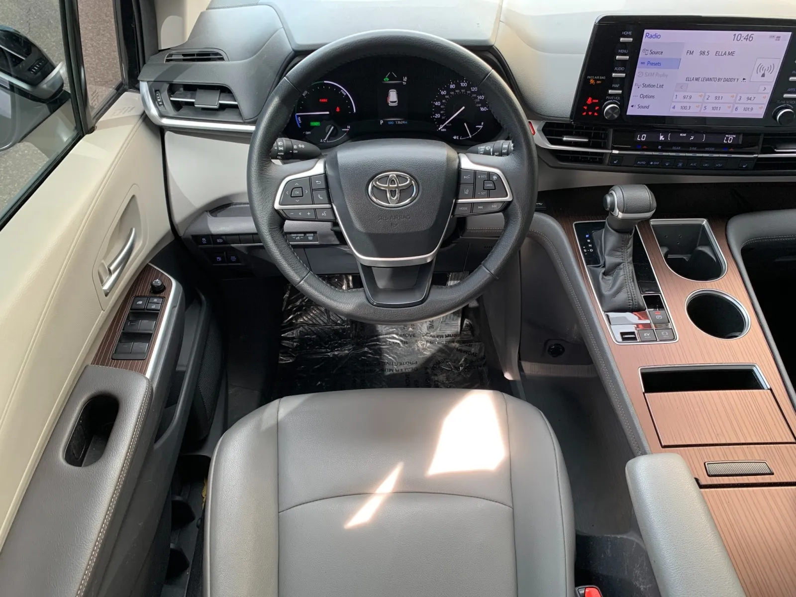 Toyota Sienna photo 27