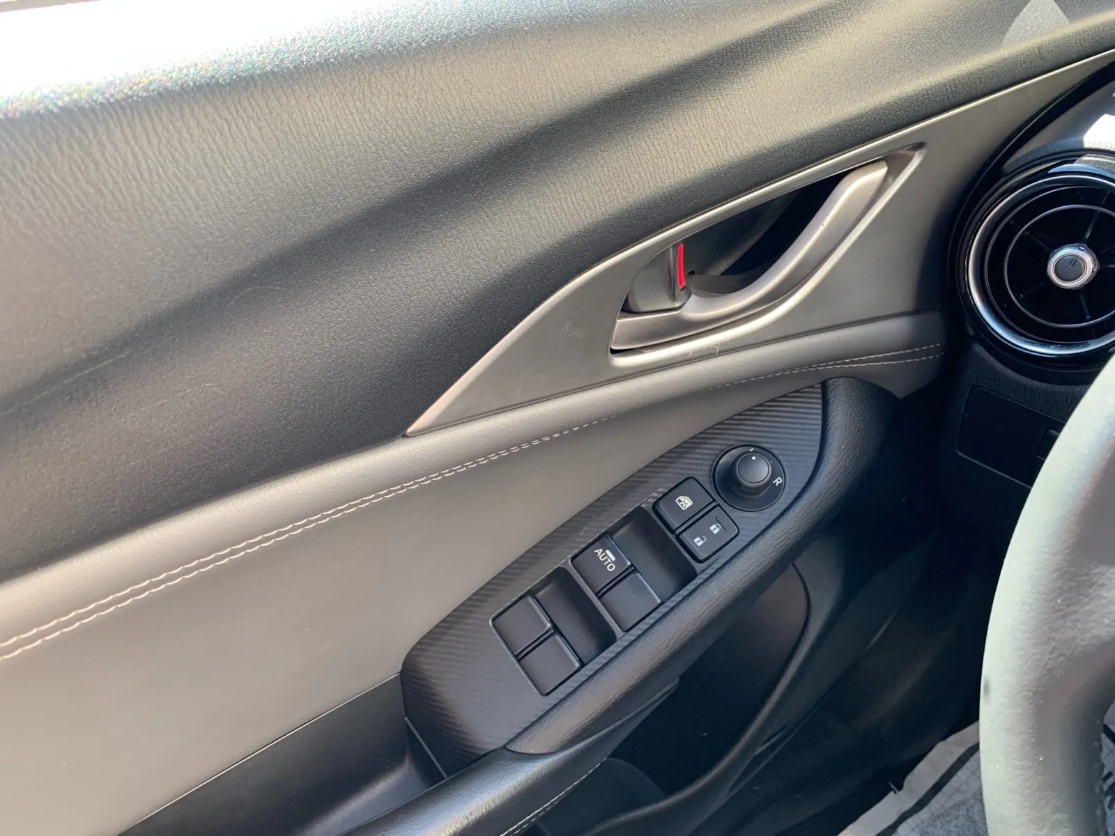 Mazda CX-3 photo 13