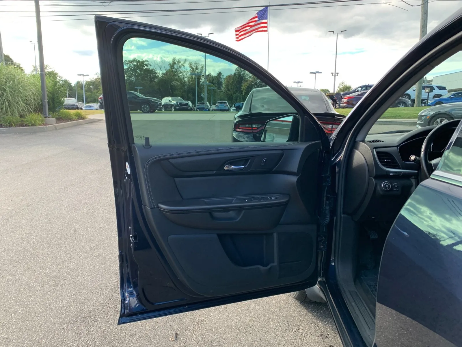 Chevrolet Traverse photo 9
