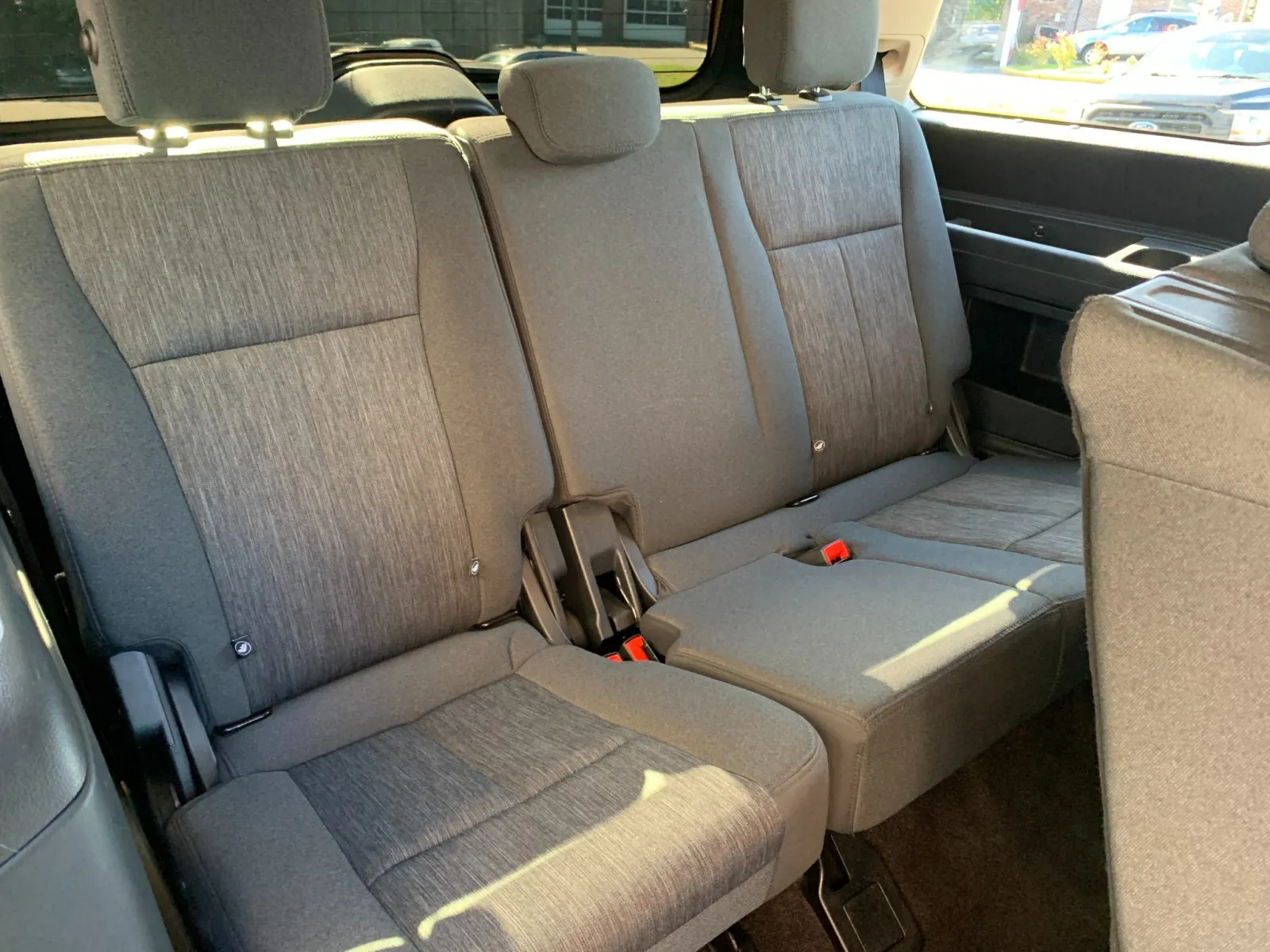 Ford Expedition photo 38
