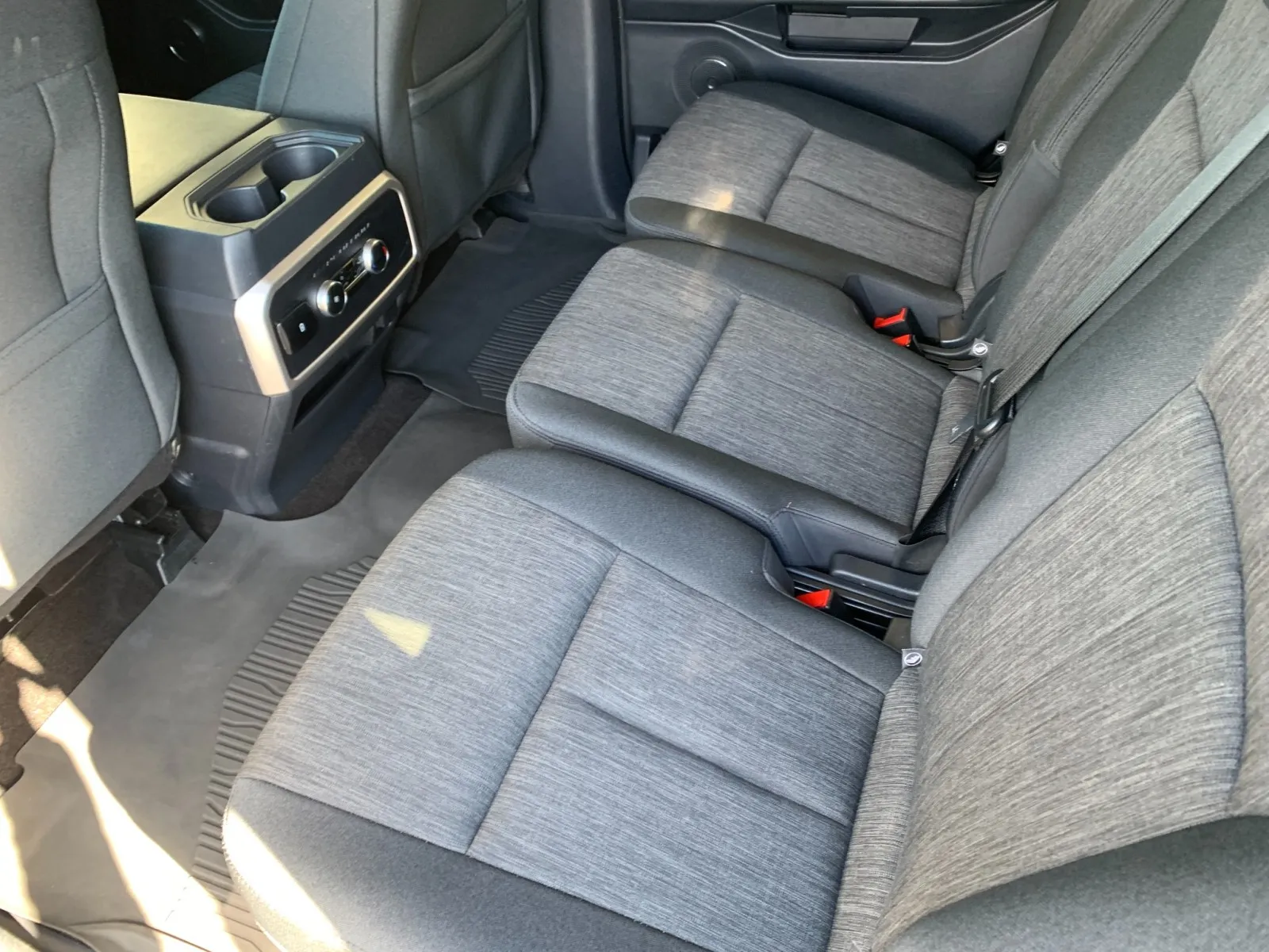 Ford Expedition photo 29