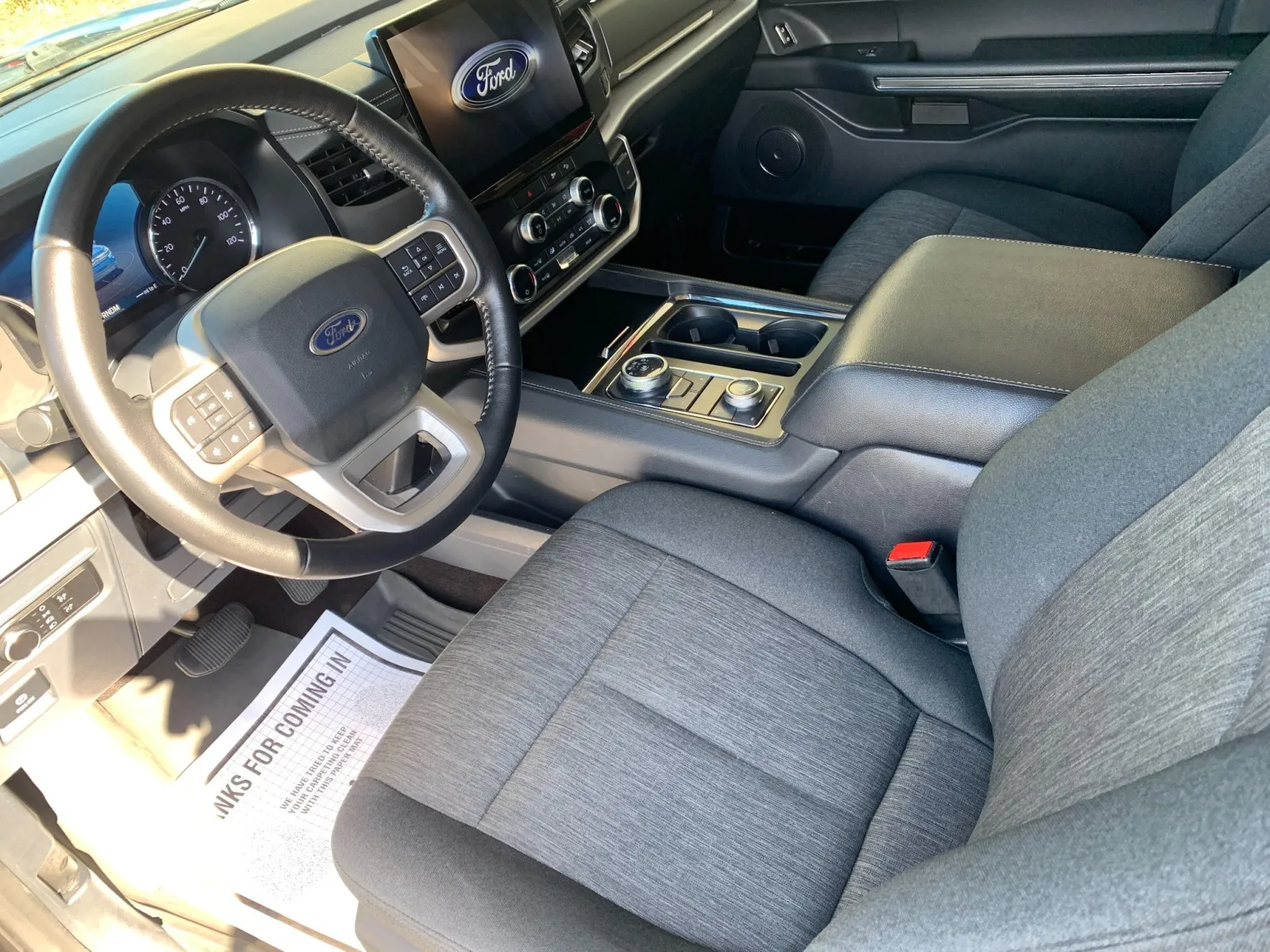 Ford Expedition photo 13