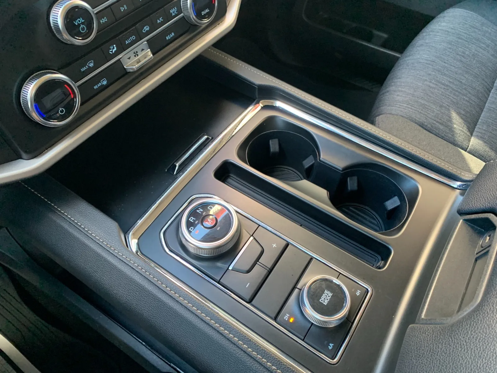 Ford Expedition photo 19