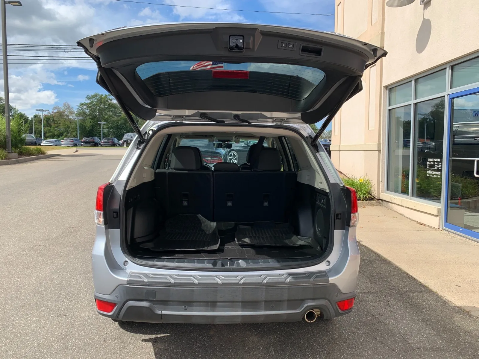 Subaru Forester photo 8