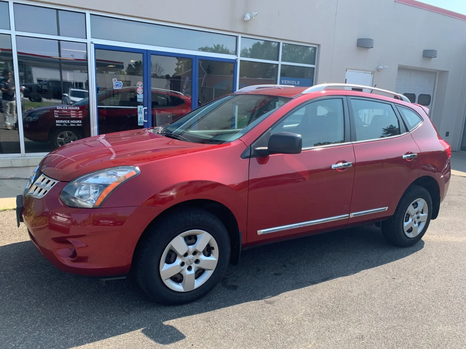 Red 2014 Nissan Rogue Select S for sale in Meriden, CT