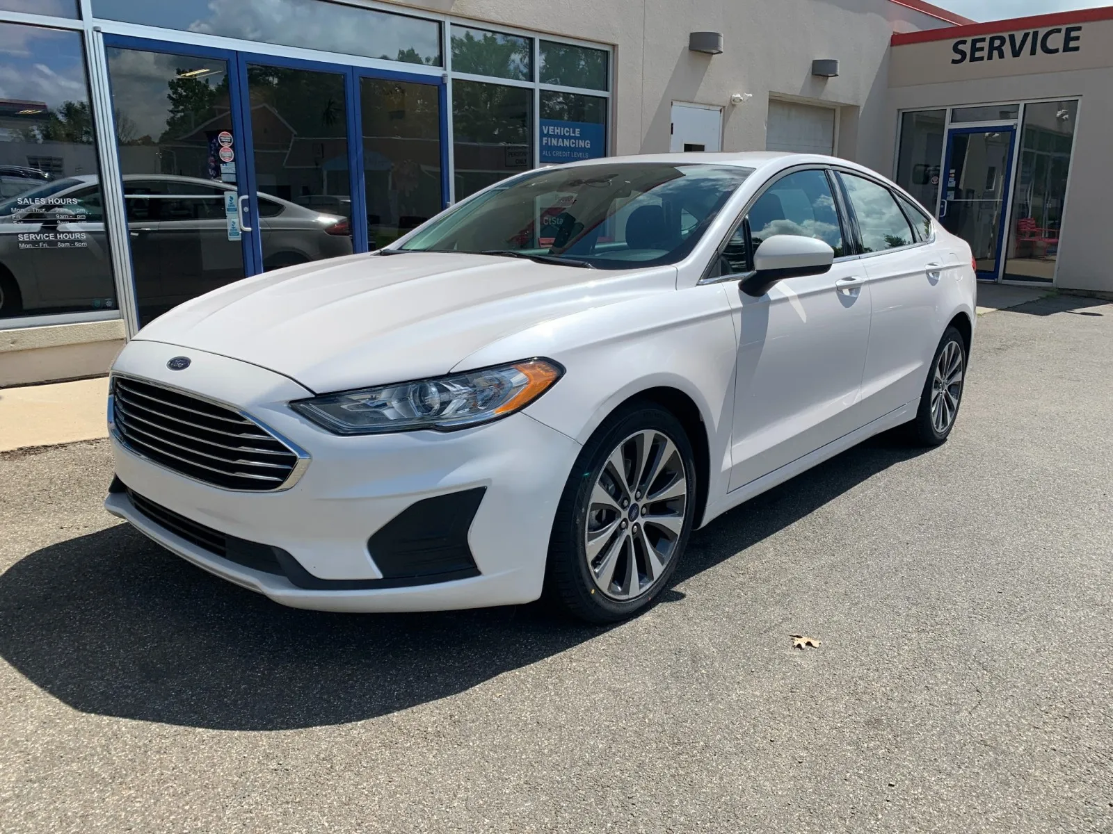 White 2019 Ford Fusion SE for sale in Meriden, CT