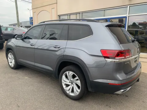 More photos of 2022 Volkswagen Atlas 3.6L V6 SE w/Technology at Star Auto Sales, CT