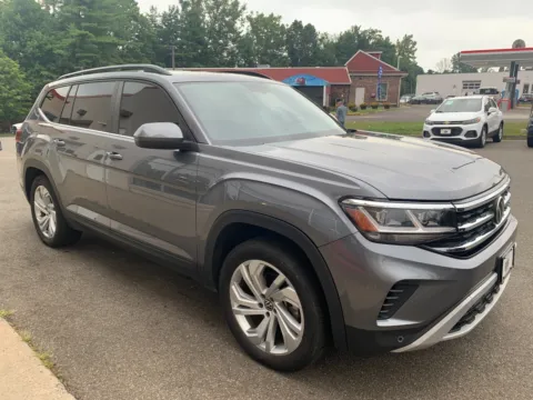 Another view of 2022 Volkswagen Atlas 3.6L V6 SE w/Technology for sale in Meriden, CT at Star Auto Sales