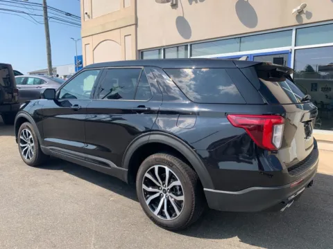 More photos of 2022 Ford Explorer ST at Star Auto Sales, CT