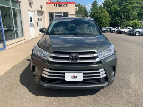 Photos of 2018 Toyota Highlander XLE for sale in Meriden, CT at Star Auto Sales