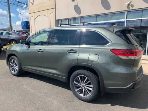 More photos of 2018 Toyota Highlander XLE at Star Auto Sales, CT