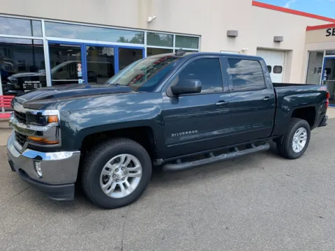 Gray 2018 Chevrolet Silverado 1500 LT for sale in Meriden, CT