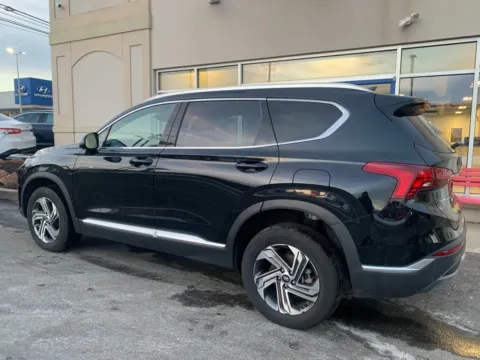 More photos of 2022 Hyundai Santa Fe SEL at Star Auto Sales, CT