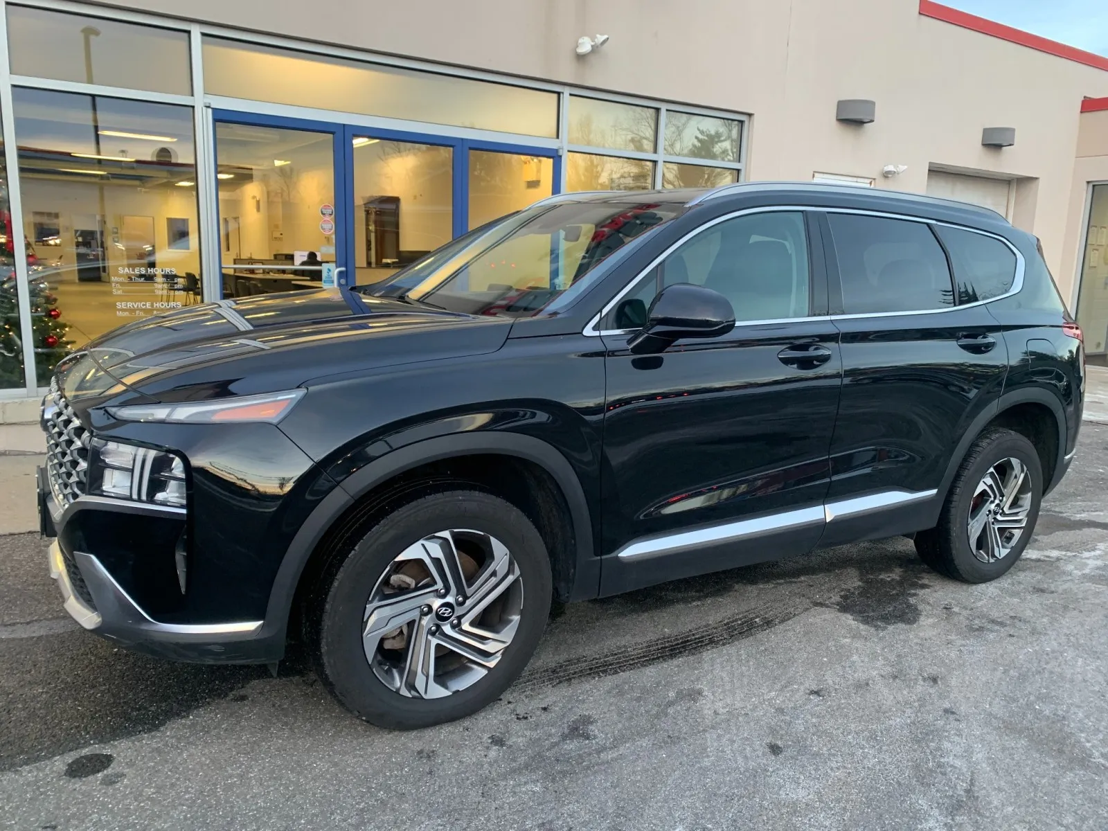 2022 Hyundai Santa Fe SEL's photo