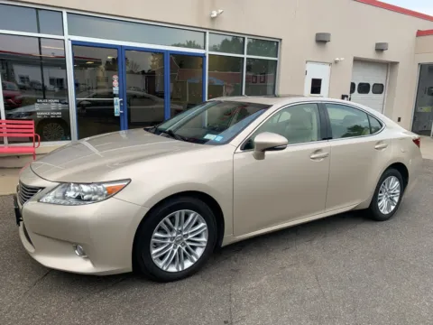 Beige 2013 Lexus ES 350 4dr Sdn for sale in Meriden, CT