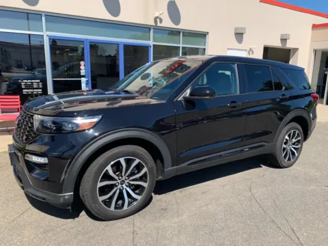 Black 2022 Ford Explorer ST for sale in Meriden, CT