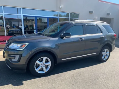 Gray 2016 Ford Explorer XLT for sale in Meriden, CT