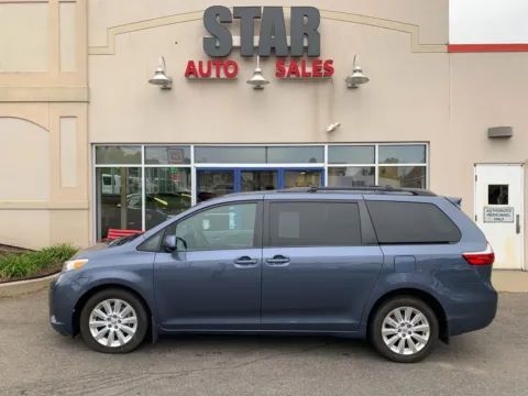 More photos of 2015 Toyota Sienna LE at Star Auto Sales, CT