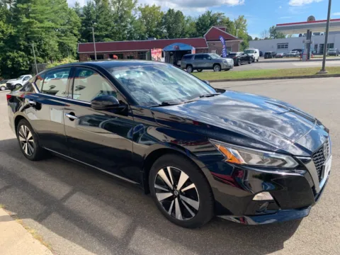 Another view of 2020 Nissan Altima 2.5 SV for sale in Meriden, CT at Star Auto Sales