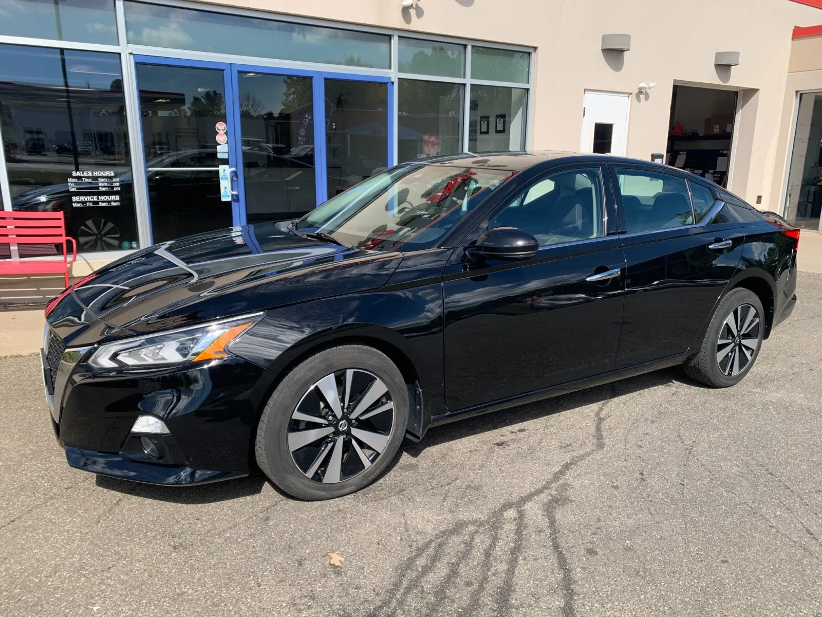 Black 2020 Nissan Altima 2.5 SV for sale in Meriden, CT