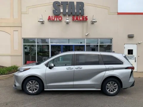 More photos of 2022 Toyota Sienna LE at Star Auto Sales, CT