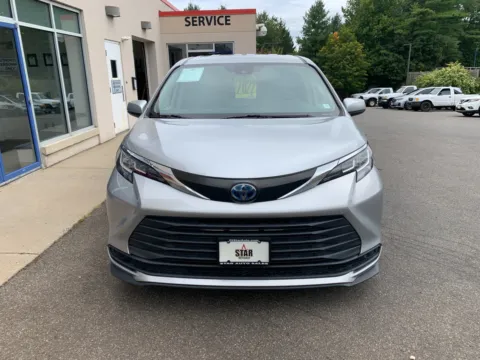 Photos of 2022 Toyota Sienna LE for sale in Meriden, CT at Star Auto Sales