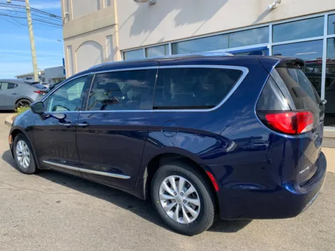 More photos of 2018 Chrysler Pacifica Touring L at Star Auto Sales, CT