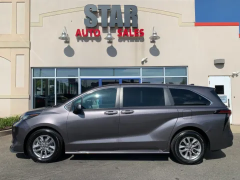 More photos of 2022 Toyota Sienna LE at Star Auto Sales, CT