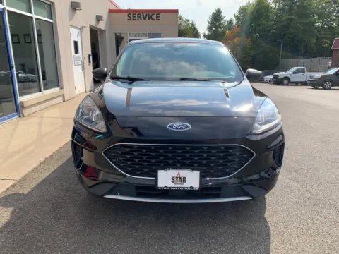 Photos of 2022 Ford Escape SE for sale in Meriden, CT at Star Auto Sales