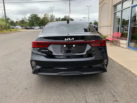 More photos of 2022 Kia Forte LXS at Star Auto Sales, CT