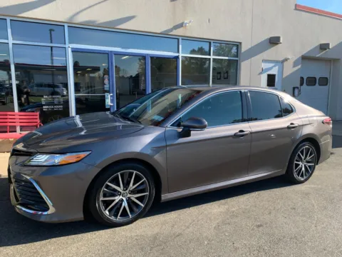 Gray 2024 Toyota Camry XLE for sale in Meriden, CT
