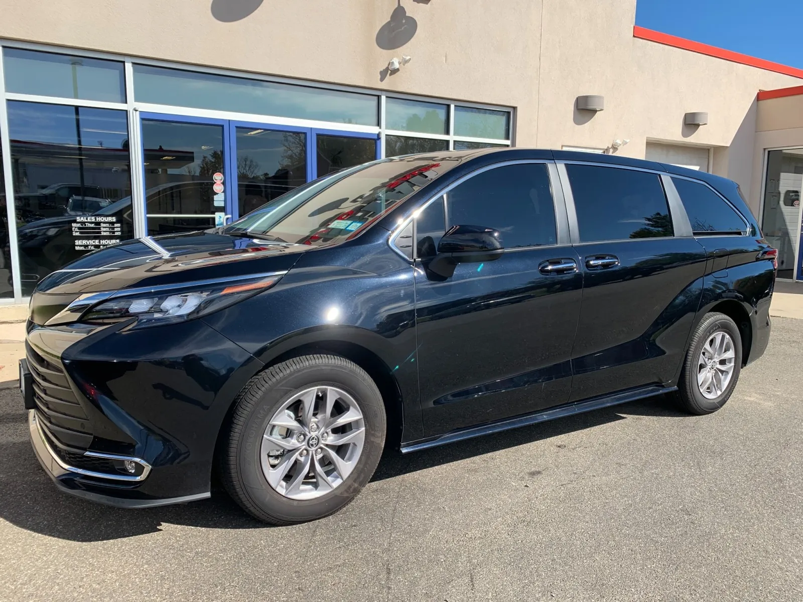 Black 2024 Toyota Sienna XLE for sale in Meriden, CT