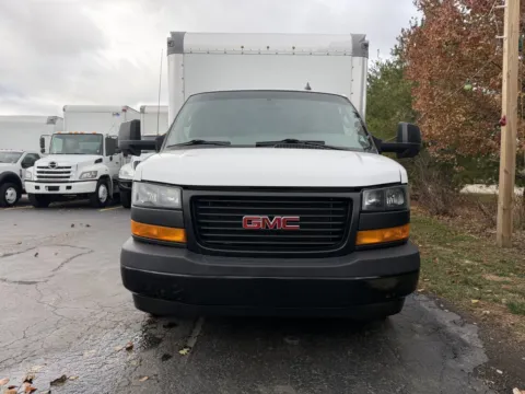 More photos of 2022 GMC 3500 16ft Box Truck with Side Door at Signature Truck Center, IL