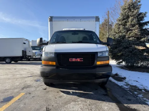 More photos of 2022 GMC 3500 16ft Box Truck with Side Door at Signature Truck Center, IL