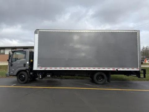 Photos of 2019 Isuzu NRR 22ft Box Truck for sale in Crystal Lake, IL at Signature Truck Center