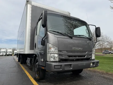 Another view of 2019 Isuzu NRR 22ft Box Truck for sale in Crystal Lake, IL at Signature Truck Center