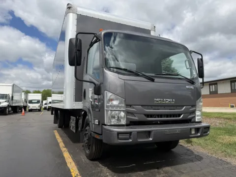 Another view of 2019 Isuzu NRR 22ft Box Truck for sale in Crystal Lake, IL at Signature Truck Center