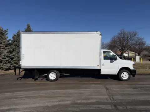 White 2024 Ford E-350 16ft Box Truck with Lift Gate for sale in Crystal Lake, IL