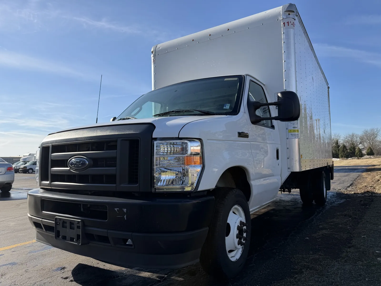 More photos of 2024 Ford E-350 16ft Box Truck with Lift Gate at Signature Truck Center, IL