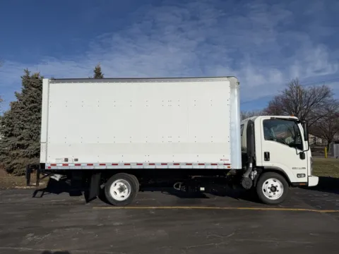 White 2019 Isuzu NPR XD 16ft Box Truck with Lift Gate for sale in Crystal Lake, IL