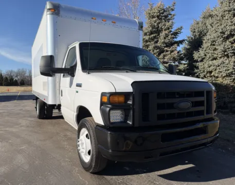 Another view of 2017 Ford E-350 16ft Box Truck for sale in Crystal Lake, IL at Signature Truck Center
