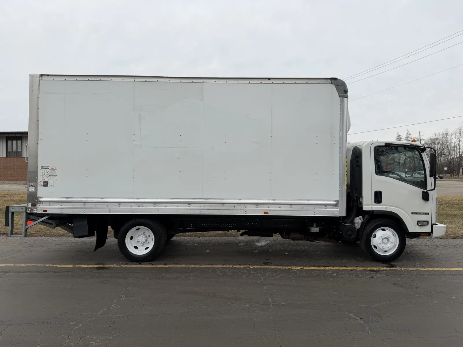 White 2019 Isuzu NPR 16ft Box Truck with Lift Gate for sale in Crystal Lake, IL