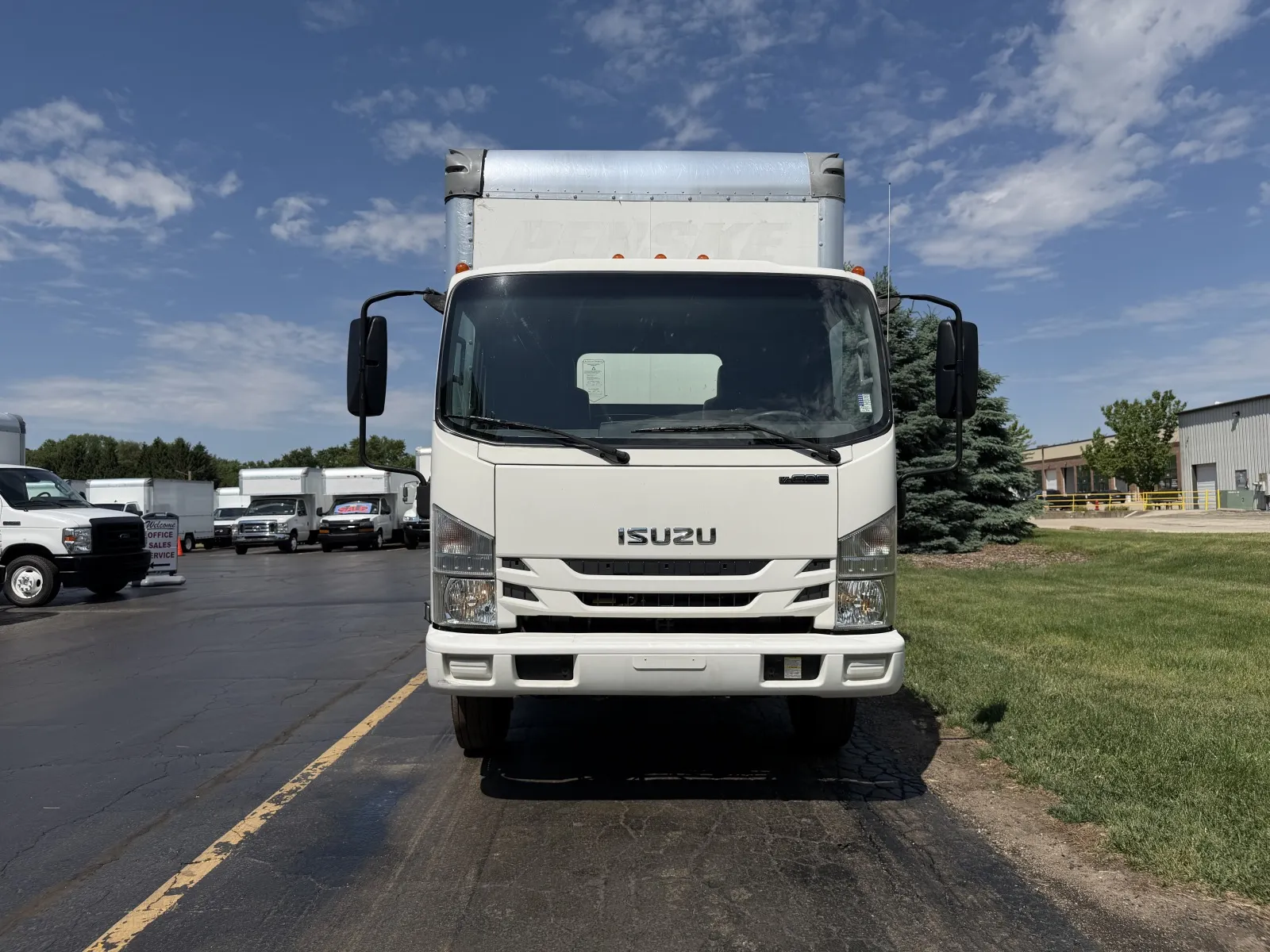 2019 Isuzu NPR HD - Photo 4
