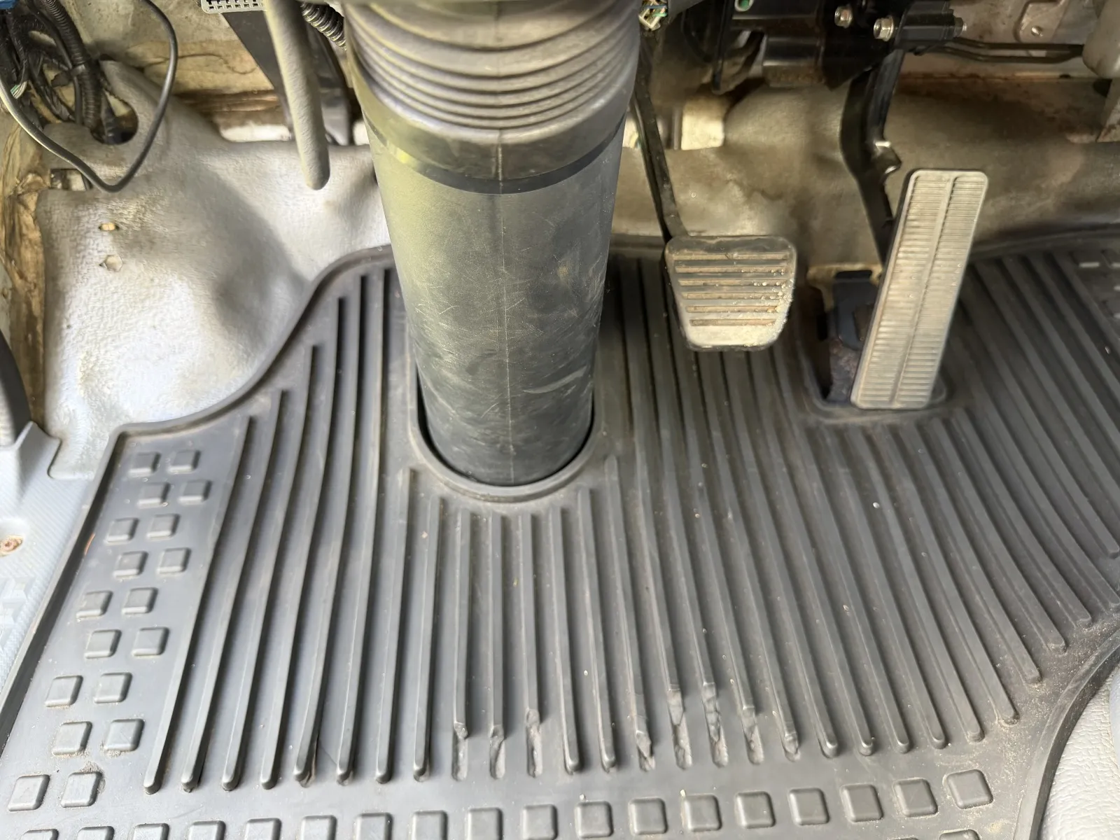 2019 Isuzu NPR HD - Photo 36