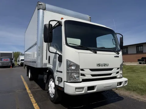Another view of 2019 Isuzu NPR 16ft Box Truck with Lift Gate for sale in Crystal Lake, IL at Signature Truck Center