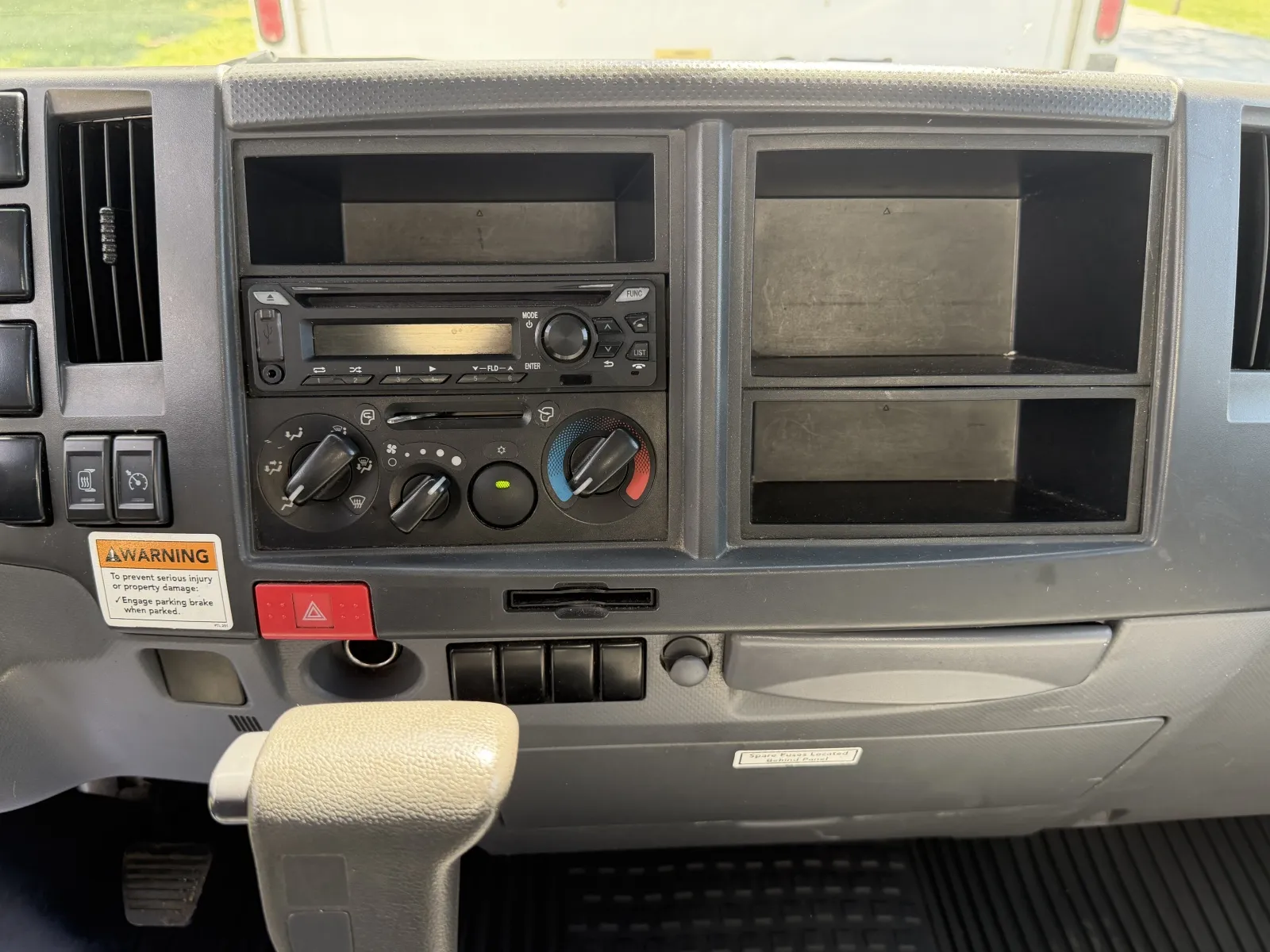 2019 Isuzu NPR HD - Photo 41