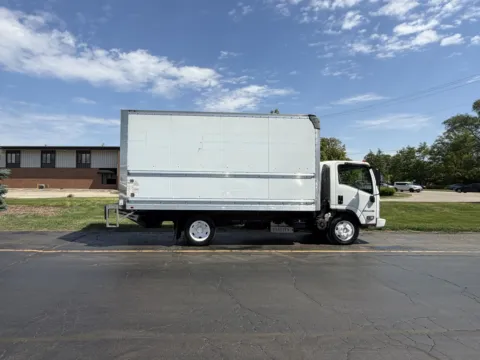 White 2019 Isuzu NPR 16ft Box Truck with Lift Gate for sale in Crystal Lake, IL