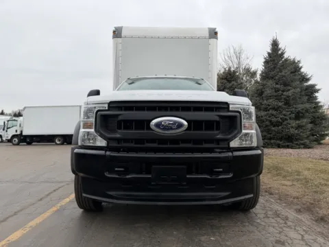 More photos of 2020 Ford F-450 16ft Box Truck with Lift Gate at Signature Truck Center, IL